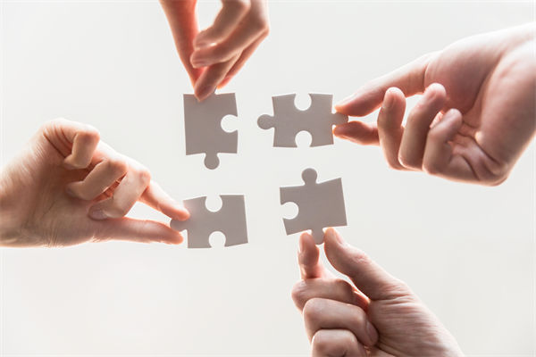 续创新高!现货黄金突破4200美元